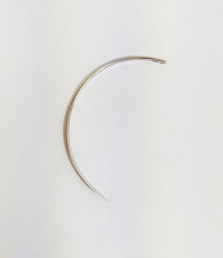 AGUJA DE SUTURA CORTANTE #211/13 SOBRE X12 ACUFIRM